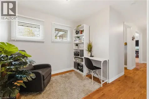 120 Elgin Crescent Waterloo ON N2J 2S4