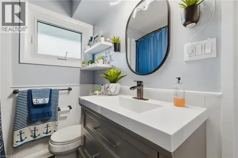 120 Elgin Crescent Waterloo ON N2J 2S4