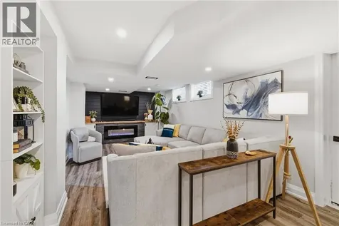 120 Elgin Crescent Waterloo ON N2J 2S4