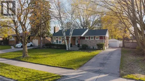 120 Elgin Crescent Waterloo ON N2J 2S4