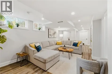 120 Elgin Crescent Waterloo ON N2J 2S4