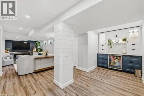 120 Elgin Crescent Waterloo ON N2J 2S4