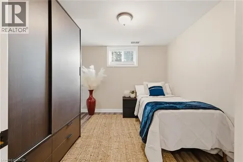 120 Elgin Crescent Waterloo ON N2J 2S4