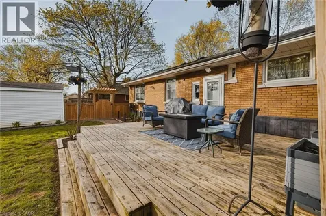 120 Elgin Crescent Waterloo ON N2J 2S4
