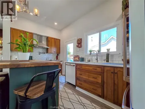 81 Sandys Street Chatham ON N7L 3P5