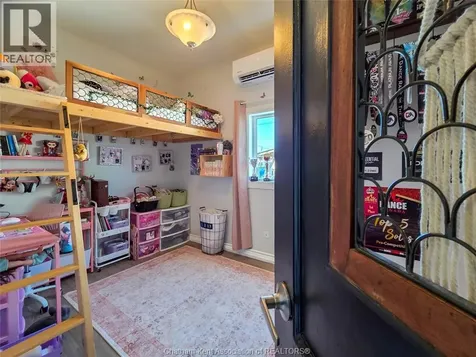 81 Sandys Street Chatham ON N7L 3P5