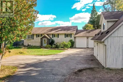 3371 Lake St. George Boulevard Severn ON L0K 2B0
