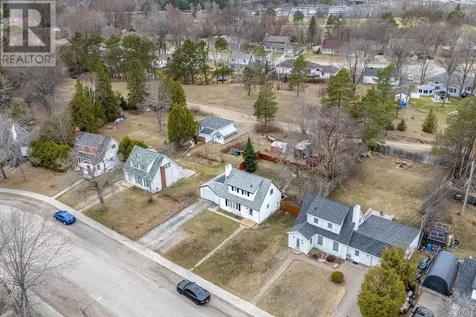 102 Whitney Avenue Espanola ON P5E 1B1