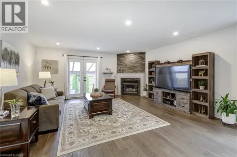 29 Wiltshire Place Ancaster ON L9K 1M4