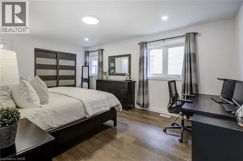 29 Wiltshire Place Ancaster ON L9K 1M4