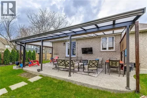 29 Wiltshire Place Ancaster ON L9K 1M4