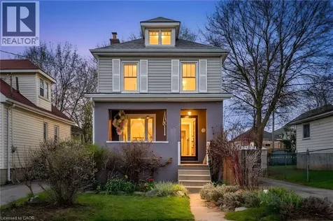 15 Waterside Avenue Cambridge ON N1R 1E8