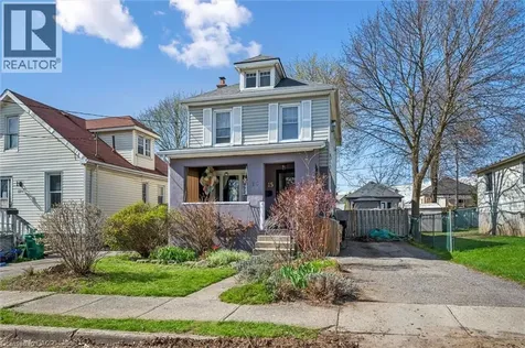 15 Waterside Avenue Cambridge ON N1R 1E8