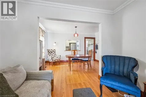 15 Waterside Avenue Cambridge ON N1R 1E8