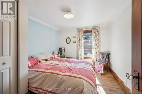 15 Waterside Avenue Cambridge ON N1R 1E8