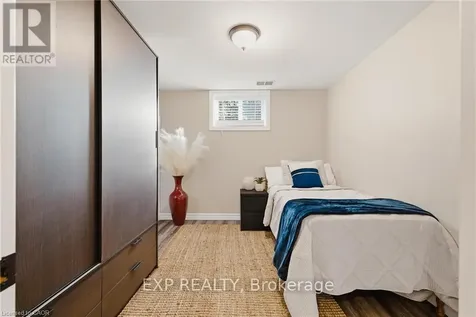120 Elgin Crescent Waterloo ON N2J 2S4