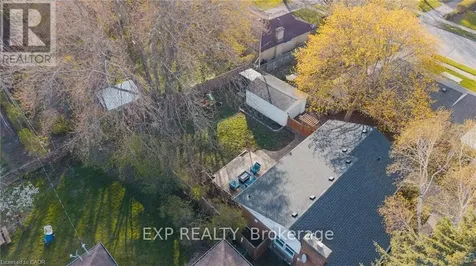120 Elgin Crescent Waterloo ON N2J 2S4