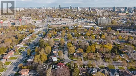 120 Elgin Crescent Waterloo ON N2J 2S4