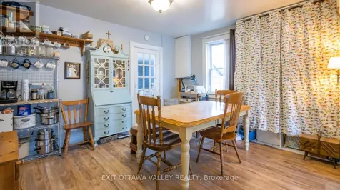 28 Paugh Lake Road Madawaska Valley ON K0J 1B0