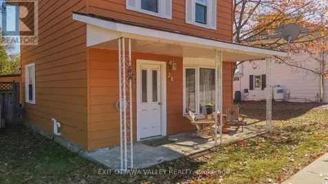 28 Paugh Lake Road Madawaska Valley ON K0J 1B0