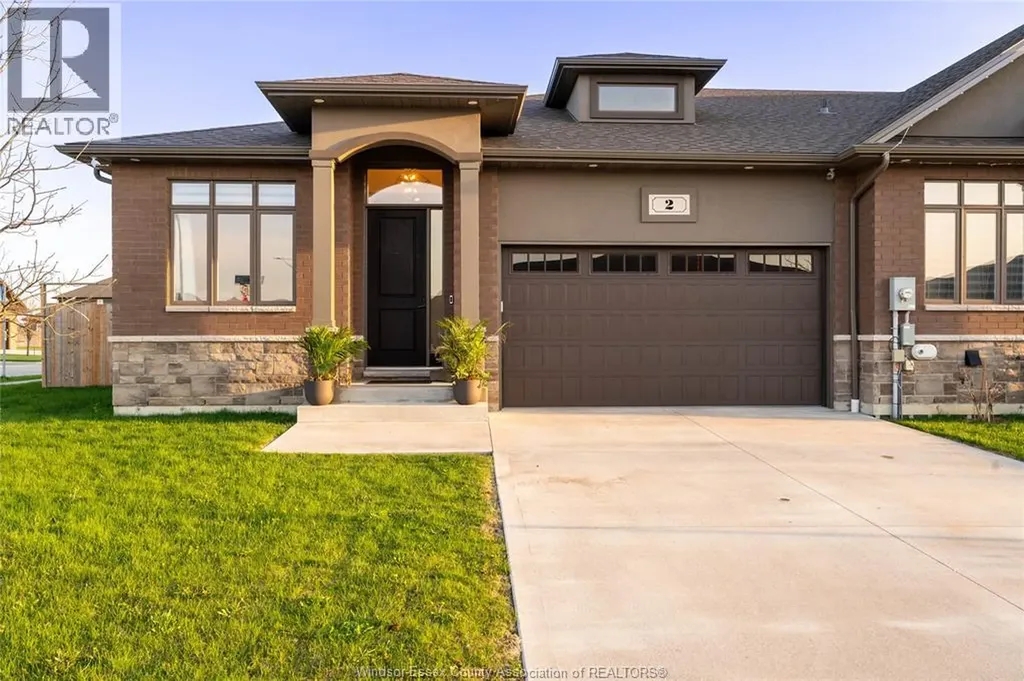 2 Summerville Avenue Leamington ON N8H 0C5