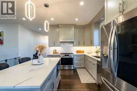 2 Summerville Avenue Leamington ON N8H 0C5