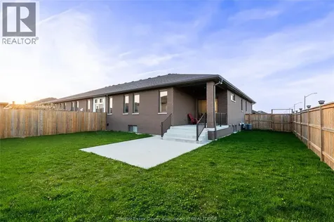 2 Summerville Avenue Leamington ON N8H 0C5