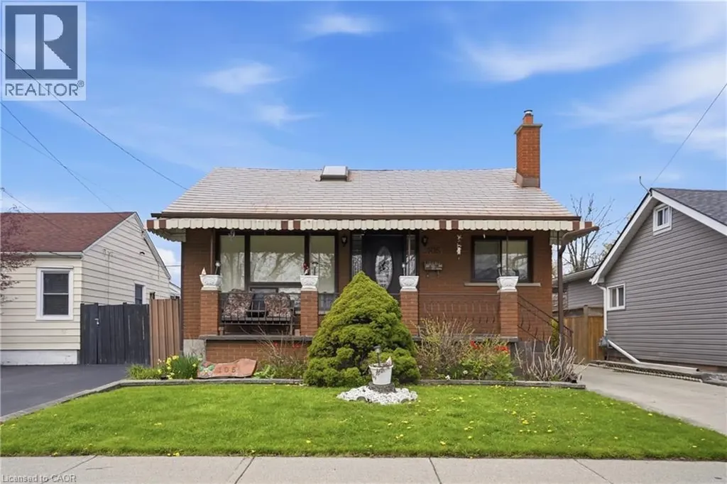 105 Tolton Avenue Hamilton ON L8H 5N7