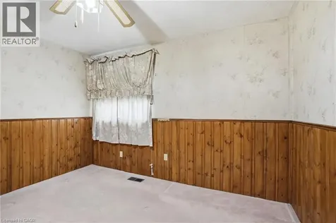 105 Tolton Avenue Hamilton ON L8H 5N7