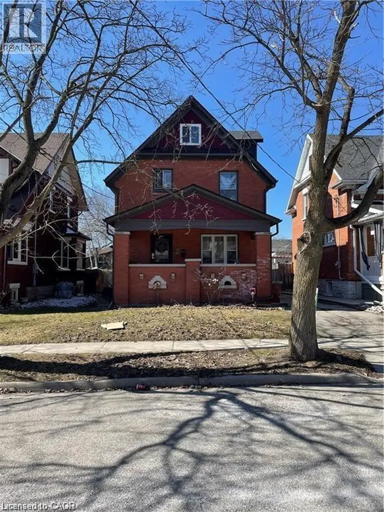 48 Betzner Avenue North Kitchener ON N2H 3B9