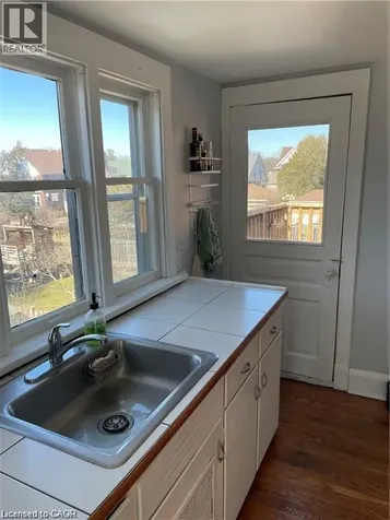 48 Betzner Avenue North Kitchener ON N2H 3B9