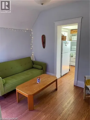 48 Betzner Avenue North Kitchener ON N2H 3B9