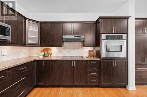 57 Newcastle Avenue Ottawa ON K2K 3B5
