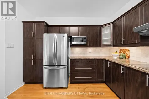 57 Newcastle Avenue Ottawa ON K2K 3B5