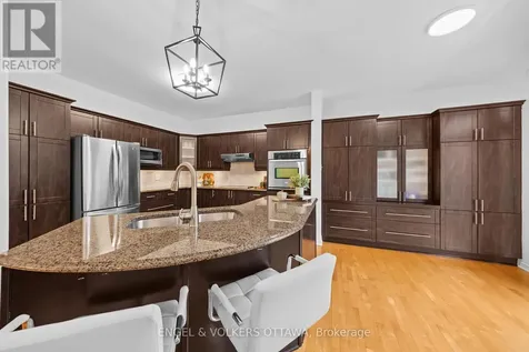 57 Newcastle Avenue Ottawa ON K2K 3B5