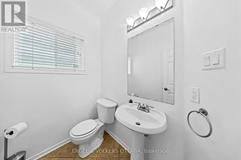 57 Newcastle Avenue Ottawa ON K2K 3B5