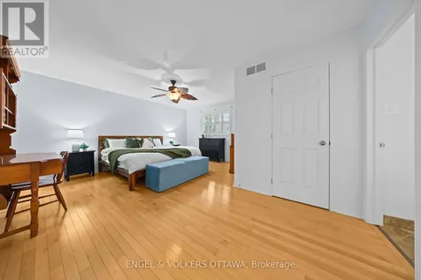 57 Newcastle Avenue Ottawa ON K2K 3B5