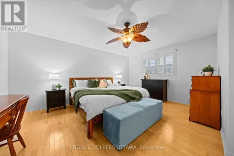 57 Newcastle Avenue Ottawa ON K2K 3B5