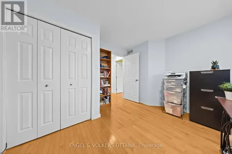 57 Newcastle Avenue Ottawa ON K2K 3B5