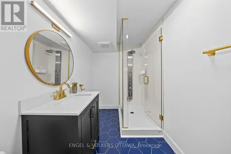 57 Newcastle Avenue Ottawa ON K2K 3B5