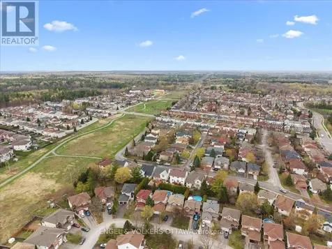 57 Newcastle Avenue Ottawa ON K2K 3B5