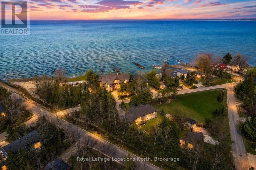 45 William Avenue Wasaga Beach ON L9Z 2X3