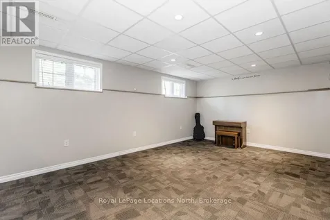 45 William Avenue Wasaga Beach ON L9Z 2X3