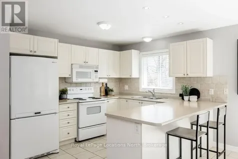 45 William Avenue Wasaga Beach ON L9Z 2X3