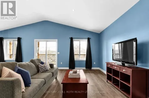 102 Dunlop Street Orillia ON L3V 5P4