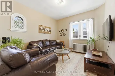 44 Tecumseth Street Orillia ON L3V 1X9