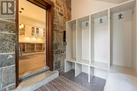 44 Tecumseth Street Orillia ON L3V 1X9