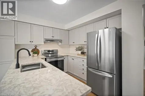 320 Hamilton Drive Ancaster ON L9G 4W6