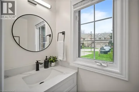 320 Hamilton Drive Ancaster ON L9G 4W6