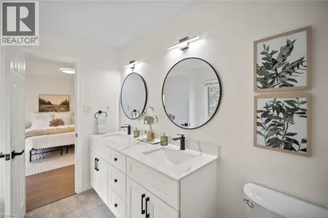 320 Hamilton Drive Ancaster ON L9G 4W6